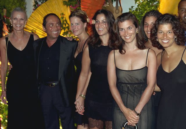 <p>Stephane Cardinale/Sygma/Getty</p> Paul Anka and Anne de Zogheb with their daughters Alicia, Alexandra, Amanda, Anthea and Amelia.