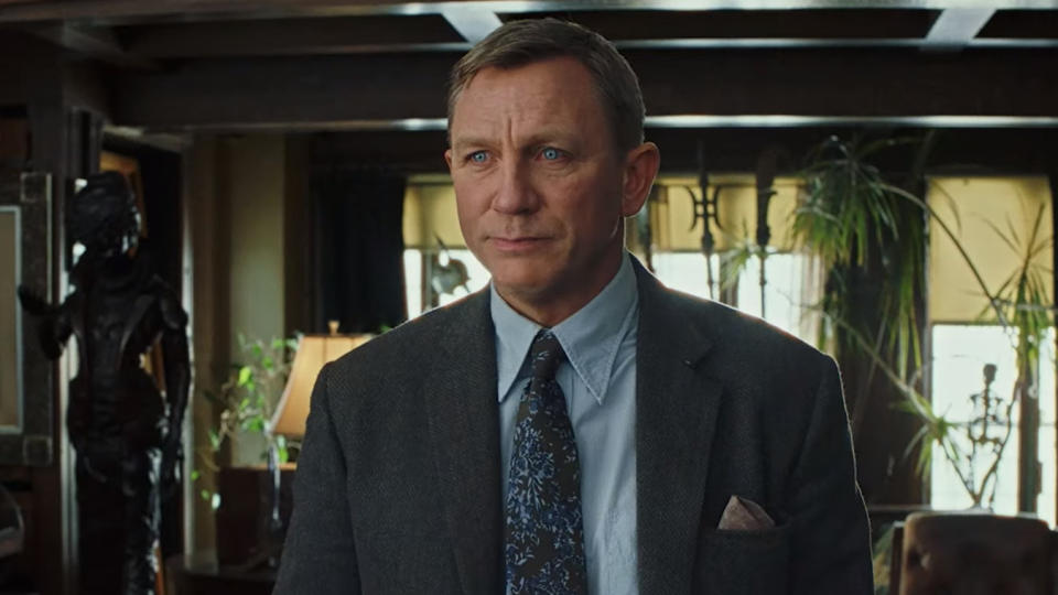 Daniel Craig in the trailer for Rian Johnson's thriller 'Knives Out'. (Credit: Lionsgate)