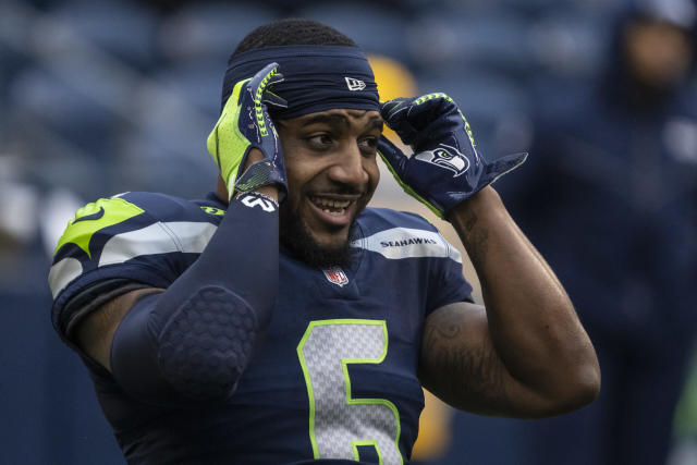 Is Seahawks CB Coby Bryant related to Kobe Bryant?