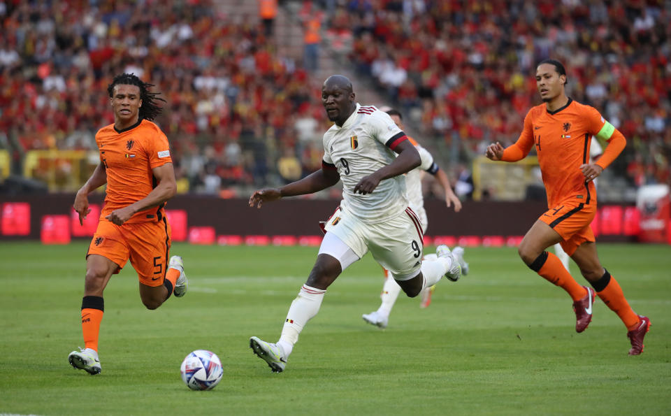 BRUSSELS, BELGIUM - JUNE 03: Romelu Lukaku of Belgium battles for the ball with Nathan Ake of The Netherlands and Virgil Van Dijk of The Netherlands during the UEFA Nations League League A Group 4 match between Belgium and The Netherlands at King Baudouin Stadium on June 3, 2022 in Brussels, Belgium. (Photo by Vincent Van Doornick/Isosport/MB Media/Getty Images)