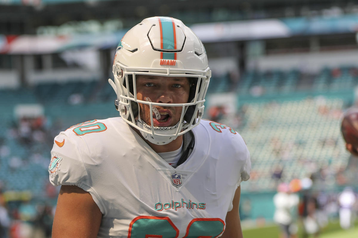 INGLEWOOD, CA - SEPTEMBER 10: Miami Dolphins fullback Alec Ingold (30)  celebrates after the NFL, Ame