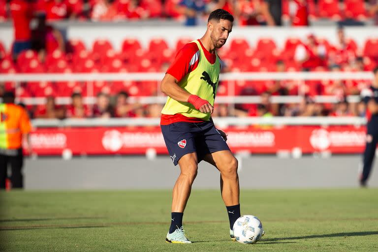 Gabriel Avalos busca el gol en Independiente; este domingo es titular del duelo ante Vélez