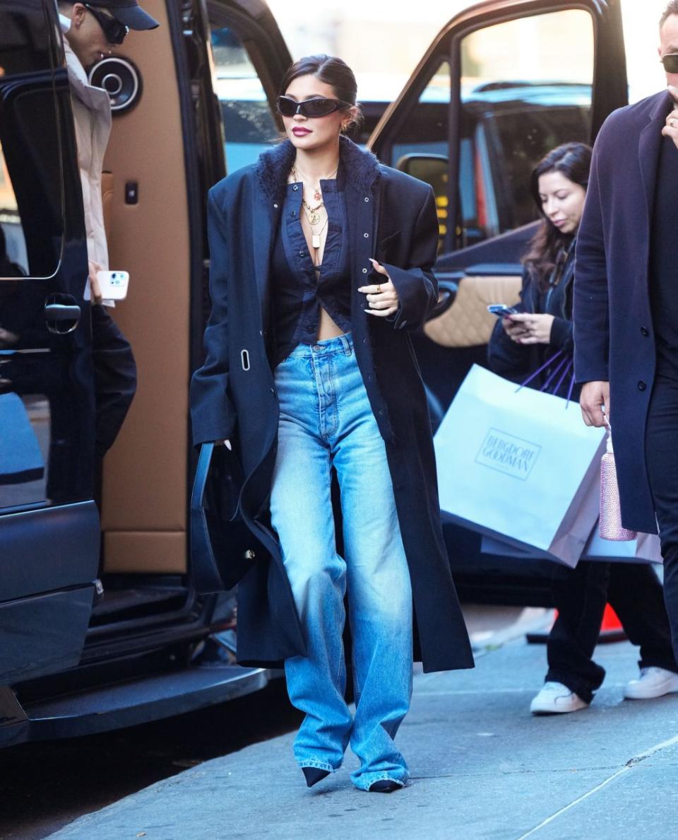 NEW YORK, NEW YORK - NOVEMBER 08: Kylie Jenner is seen on November 08, 2022 in New York City. (Photo by Gotham/GC Image)