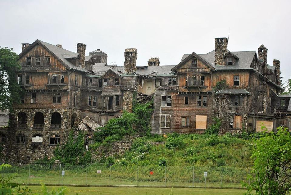 Halcyon Hall at Bennett College, Millbrook, New York