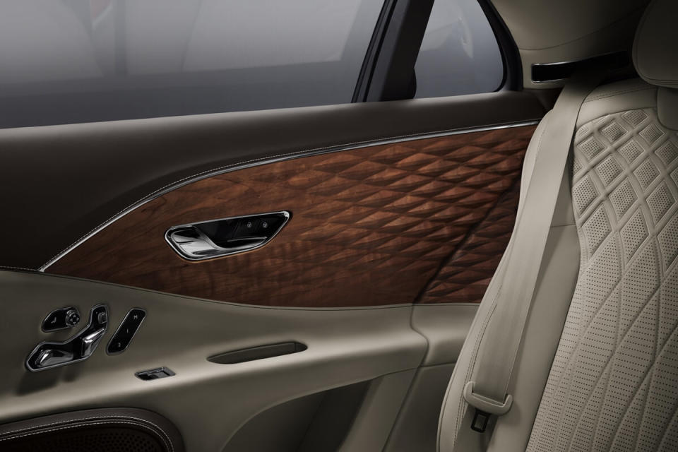 FlyingSpur3DWood-2.jpg