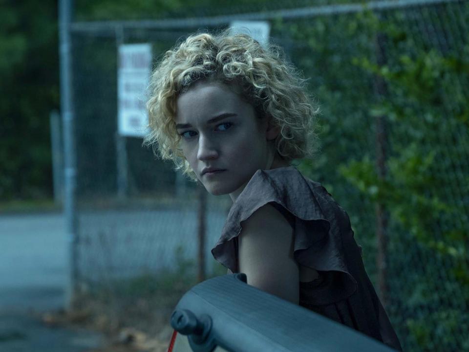 julia garner ozark 2