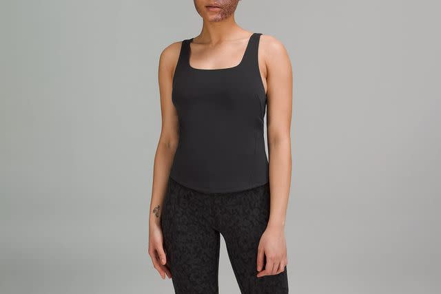 <p>Lululemon</p>