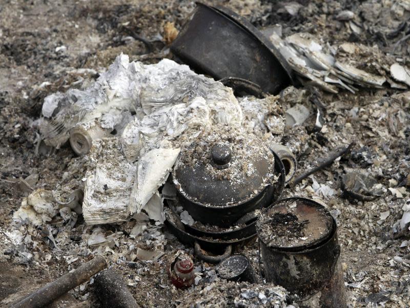 Anhaltende Winde trieben die Flammenwand auf die bewohnten Hügel um Valparaíso. Zahlreiche Häuser wurden in dem Feuer zerstört. Foto: Felipe Trueba