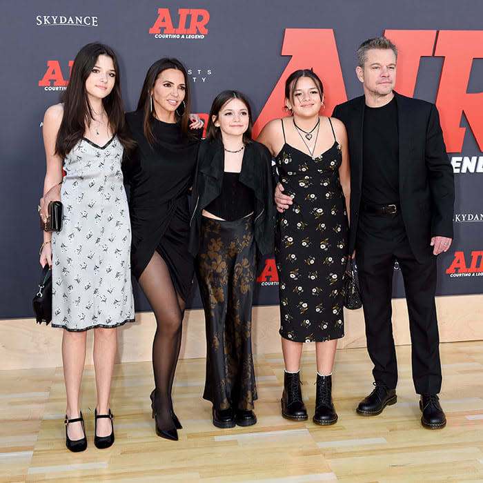 Las hijas adolescentes de Matt Damon y Luciana Barroso