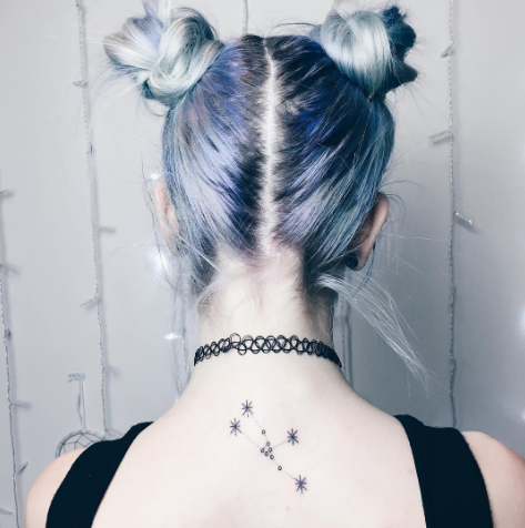 For 90s vibes why not wear cute space buns for a change. 