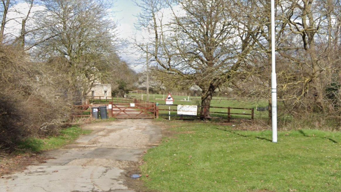 Lynch Farm entrance 