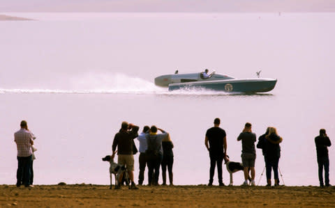 A test run of the newly restored Bluebird K3 at Bewl Water, Kent with Karl Foulkes-Halbard behind the wheel - Credit: Geoff Pugh/The Telegraph