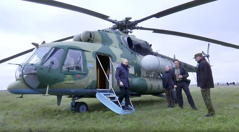 Putin durante una visita a zonas ocupadas de Ucrania