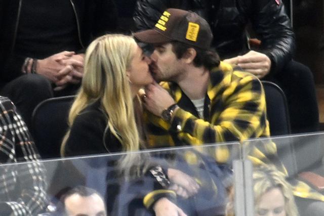 Kelsea Ballerini and Chase Stokes Share a Kiss at New York Rangers