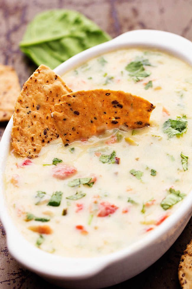 White Spinach Queso