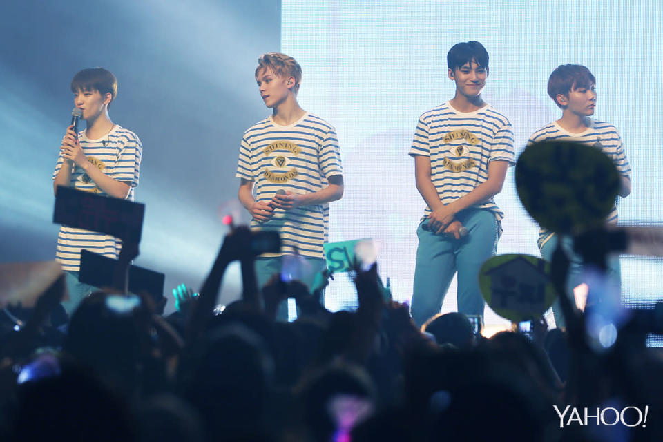 Dino, Vernon, Mingyu and Seungkwan during the group’s encore performance of “Love Letter”.