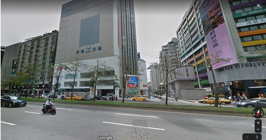 東區蕭條，有不少空置店面。（圖／翻攝自google map）