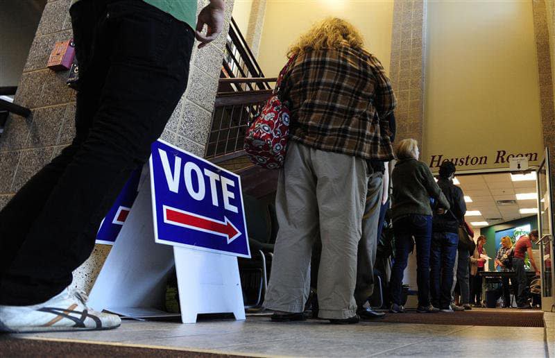 Un bureau de vote dans le Colorado, en 2012. (PHOTO D'ILLUSTRATION) - -