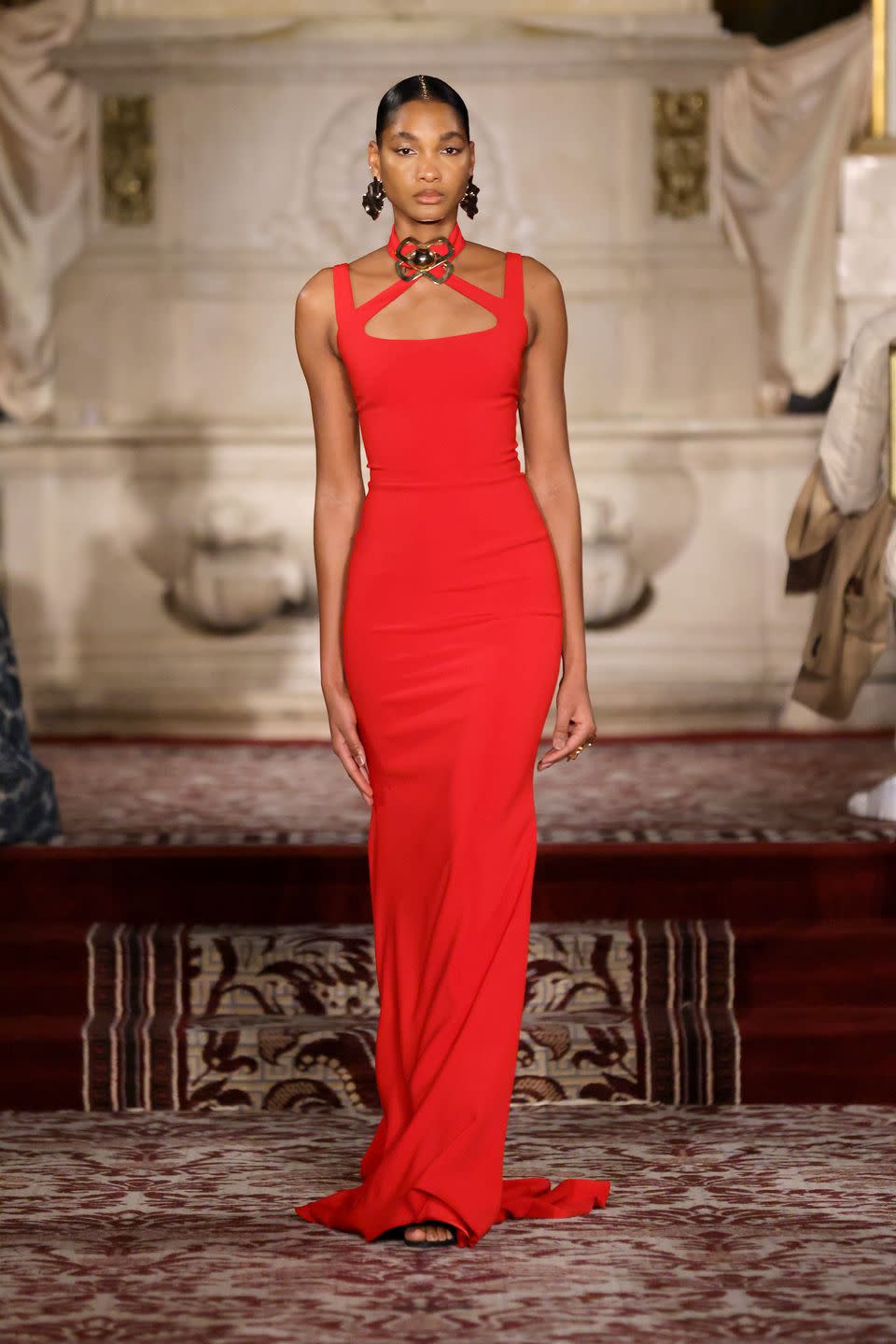 christian siriano fall winter 2024 runway show at the plaza