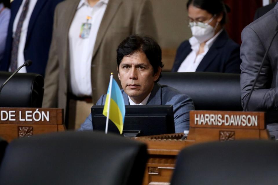 Councilman Kevin de Leon at a City Council meeting at L.A. City Hall on Oct. 11.