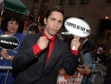 Justin Long at the New York premiere of 20th Century Fox's Live Free or Die Hard
