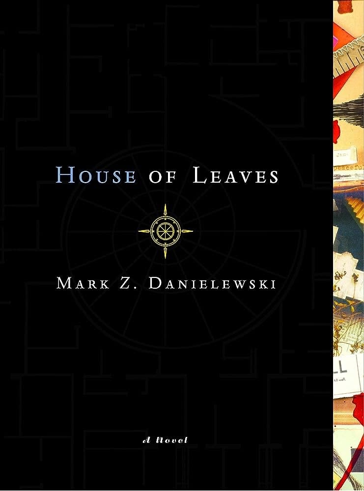 Book cover of "House of Leaves" by Mark Z. Danielewski featuring a labyrinth design and a compass rose