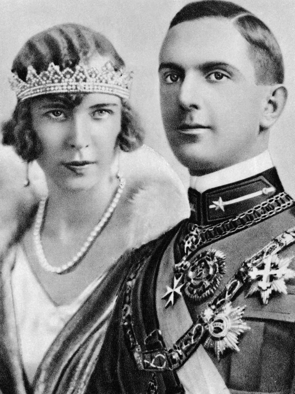 Crown Prince Umberto of Italy with his bride Princess Marie Jose of Belgium