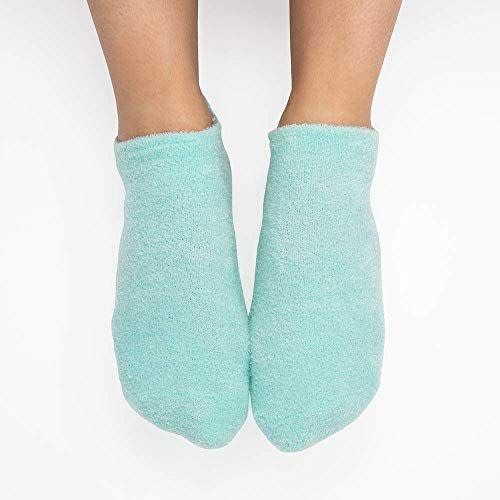 6) Sleep On It Overnight Moisturizing Gel Socks