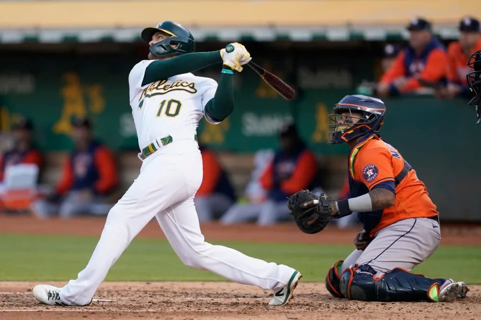 Pinder and Montas drive A’s win over Astros