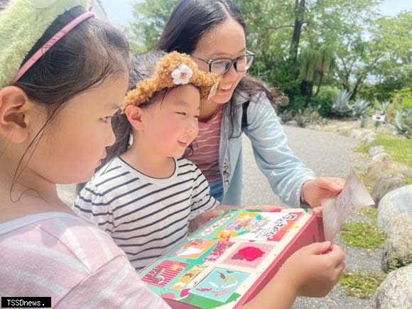 學甲頑皮世界野生動物園推出實境解迷遊戲，親子邀玩家化身動物冒險去。（記者李嘉祥攝）