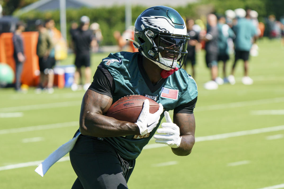 Inside Eagles WR A.J. Brown's quest to get faster — and the GPS