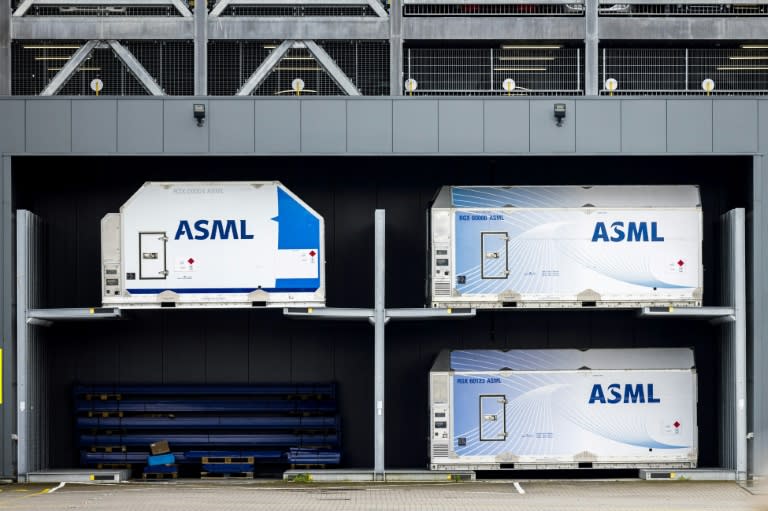 ASML saw a decline in net profits and bookings (ROB ENGELAAR)