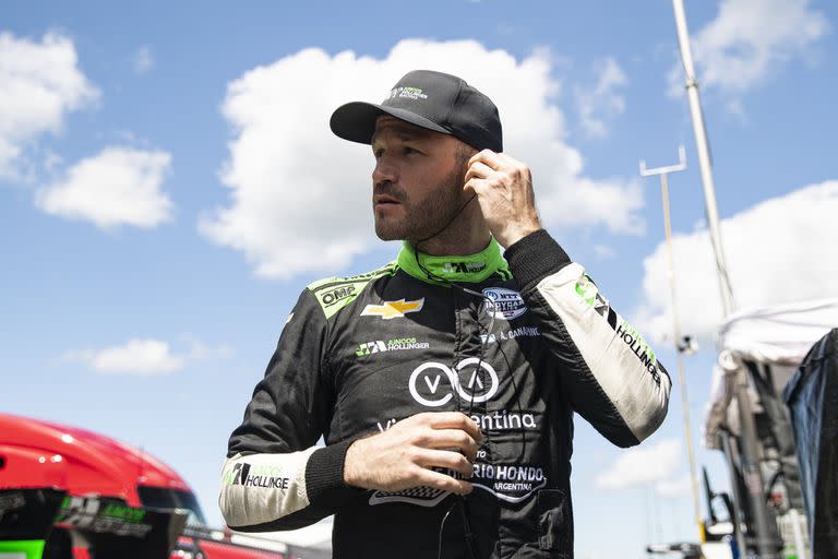 Agustín Canapino está debutando en el Indy Car y en la tercera fecha lideró la carrera un puñado de vueltas