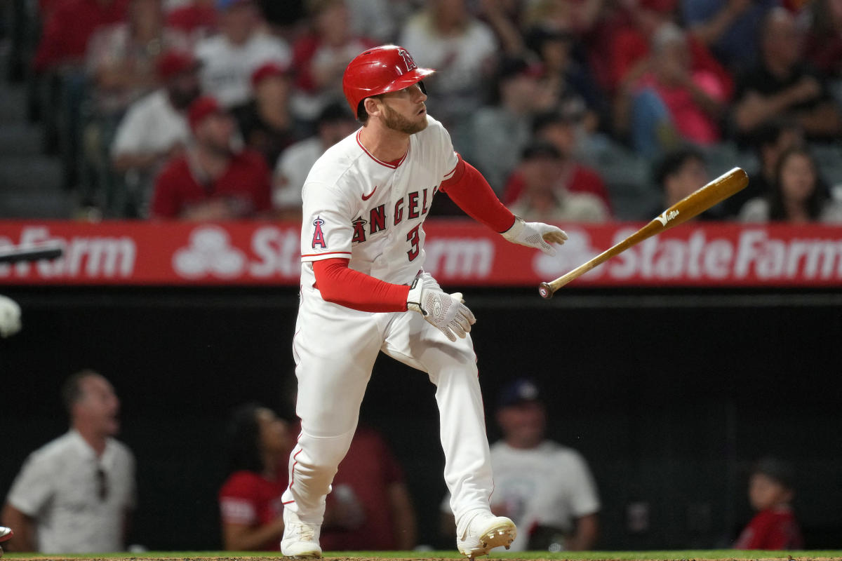 Los Angeles Angels right fielder Taylor Ward (3) hits a grand slam