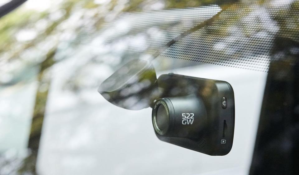 The Nextbase 522GW dash cam offers quad HD resolution – to capture clear detail, such as a license plate, and a polarizing lens to weed out glare from windshields. It goes into Parking Mode when the vehicle is left unattended and will alert you to any activity around your vehicle.