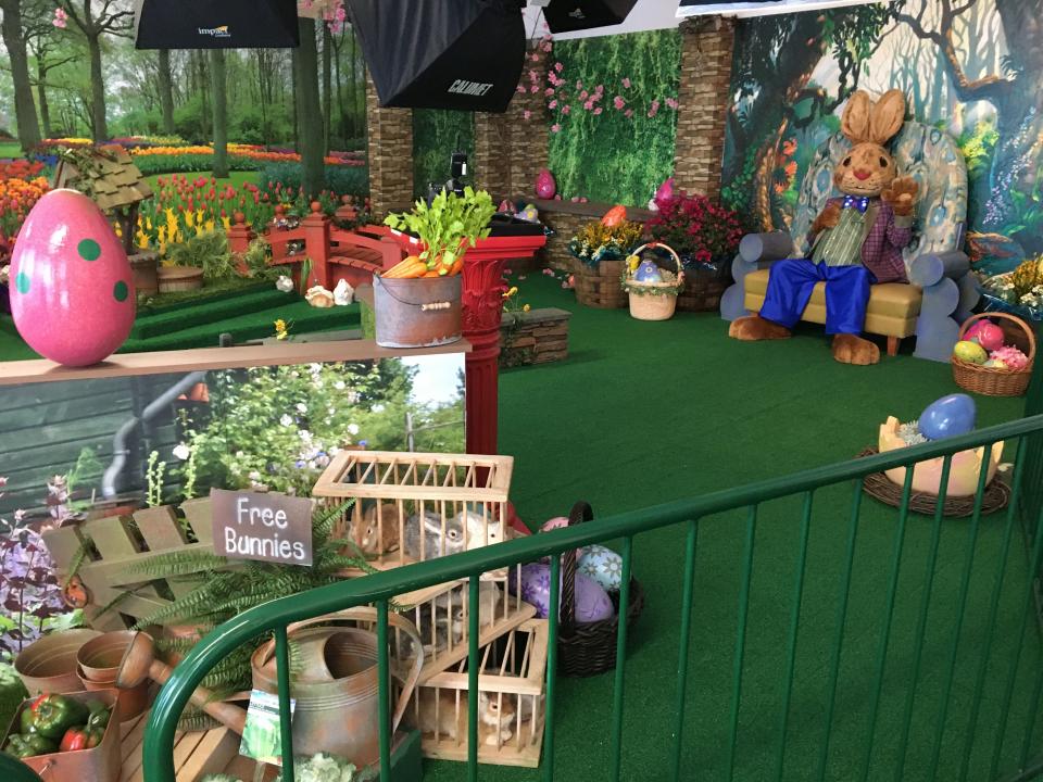 Children and their families can enjoy a photo with the Easter Bunny in his garden, then hop on two family-friendly rides for free with a photo package.