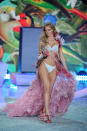 <b>Victoria's Secret Show 2013</b><br>Erin Heatherton