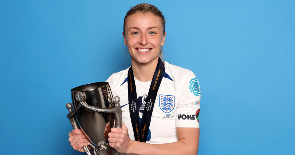   Leah Williamson of England poses with the trophy after winning the Women's Finalissima 2023 match between England and Brazil at Wembley Stadium on April 06, 2023 in London, England. 