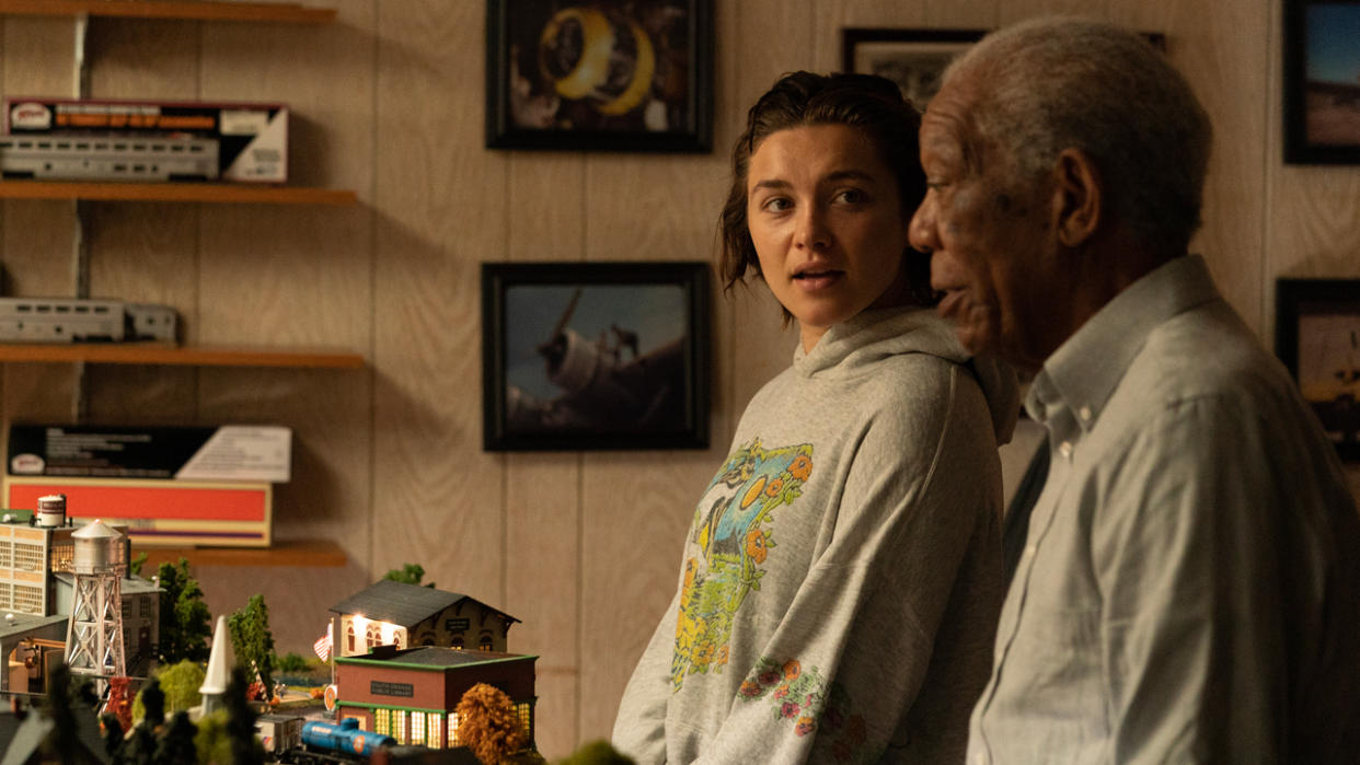  Florence Pugh and Morgan Freeman in A Good Person 