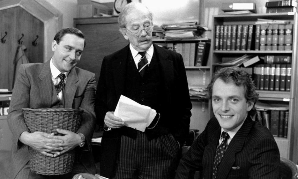 Michael Troughton, John Nettleton and Rik Mayall in TV’s The New Statesman.