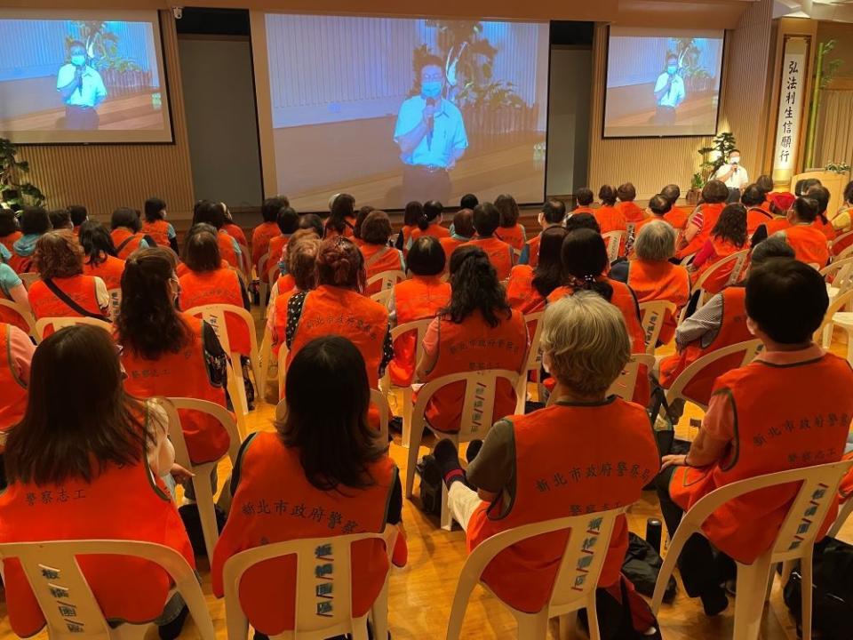 《圖說》板橋警志工在職教育訓練，與會志工都覺非常實用。〈板橋分局提供〉