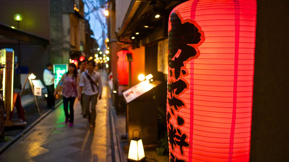 Teahouses and restaurants line the famous Pontocho Alley in Gion. - Kike Calvo/Universal Images Group/Getty Images