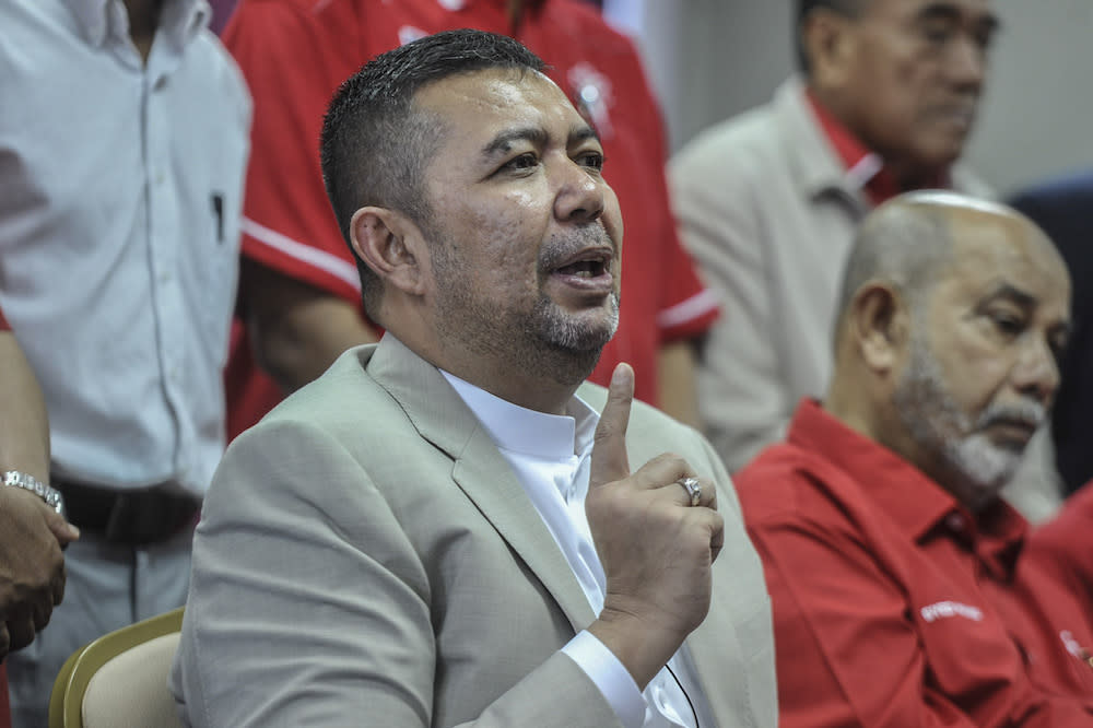 Parti Pribumi Bersatu Malaysia secretary-general Datuk Marzuki Yahya today sacked party leader Muhammad Suhaimi Yahya of his post for allegedly breaching party rules by sending out membership termination letters. — Picture by Shafwan Zaidon