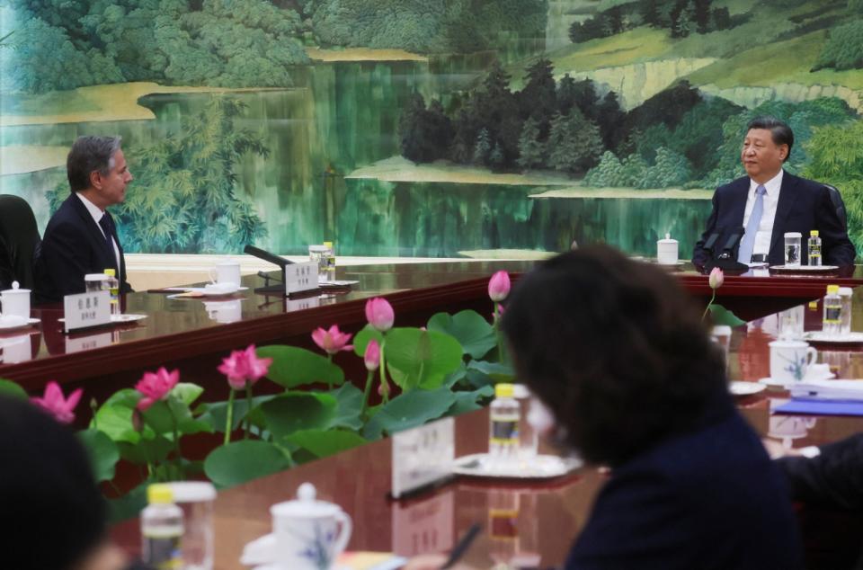 中國國家主席習近平與美國國務卿布林肯6月19日在北京人民大會堂會面。路透社