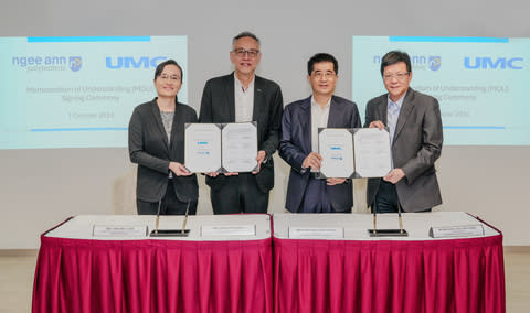 (From left to right) Tan Wei Lian, Director of School of Engineering at Ngee Ann Polytechnic; Lim Kok Kiang, Principal & CEO at Ngee Ann Polytechnic; Stan Hung, Chairman of UMC; and Michael Hsu, Vice President of Singapore Operations at UMC (Photo: Business Wire)