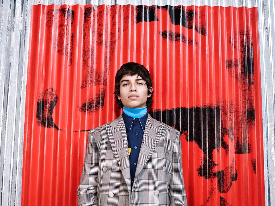 Raf Simons’s Calvin Klein Pre-Fall 2018 collection continues to explore themes of Americana via quilting, cowboy boots, and Andy Warhol’s iconic art.