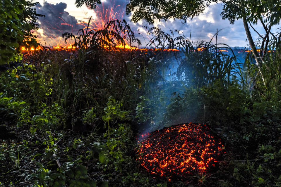 <p>“I wish to focus on the beauty of the fire goddess and show how even though she destroys, she leaves more than she takes.” (Photo: CJ Kale/Caters News) </p>