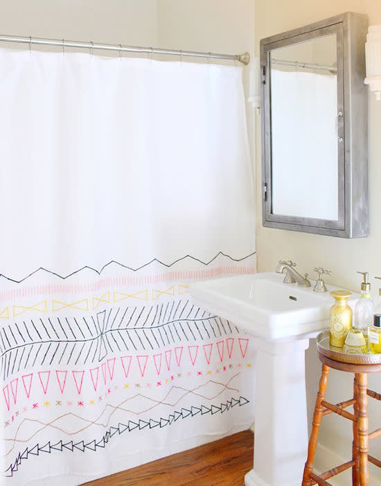 This <a href="http://www.huffingtonpost.com/2012/12/16/homemade-gift-ideas-shower-curtain_n_2303525.html?utm_hp_ref=huffpost-home&ir=HuffPost%20Home">hand-embroidered shower curtain</a> will turn any bathroom into a fun and relaxing oasis.