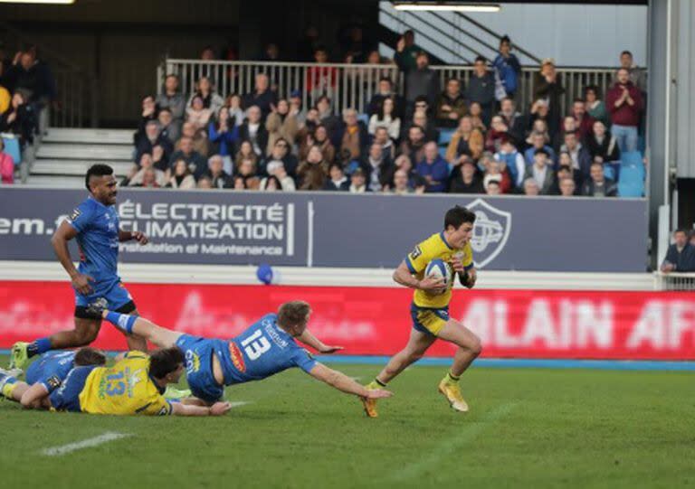 El try de Bautista Delguy para Clermont