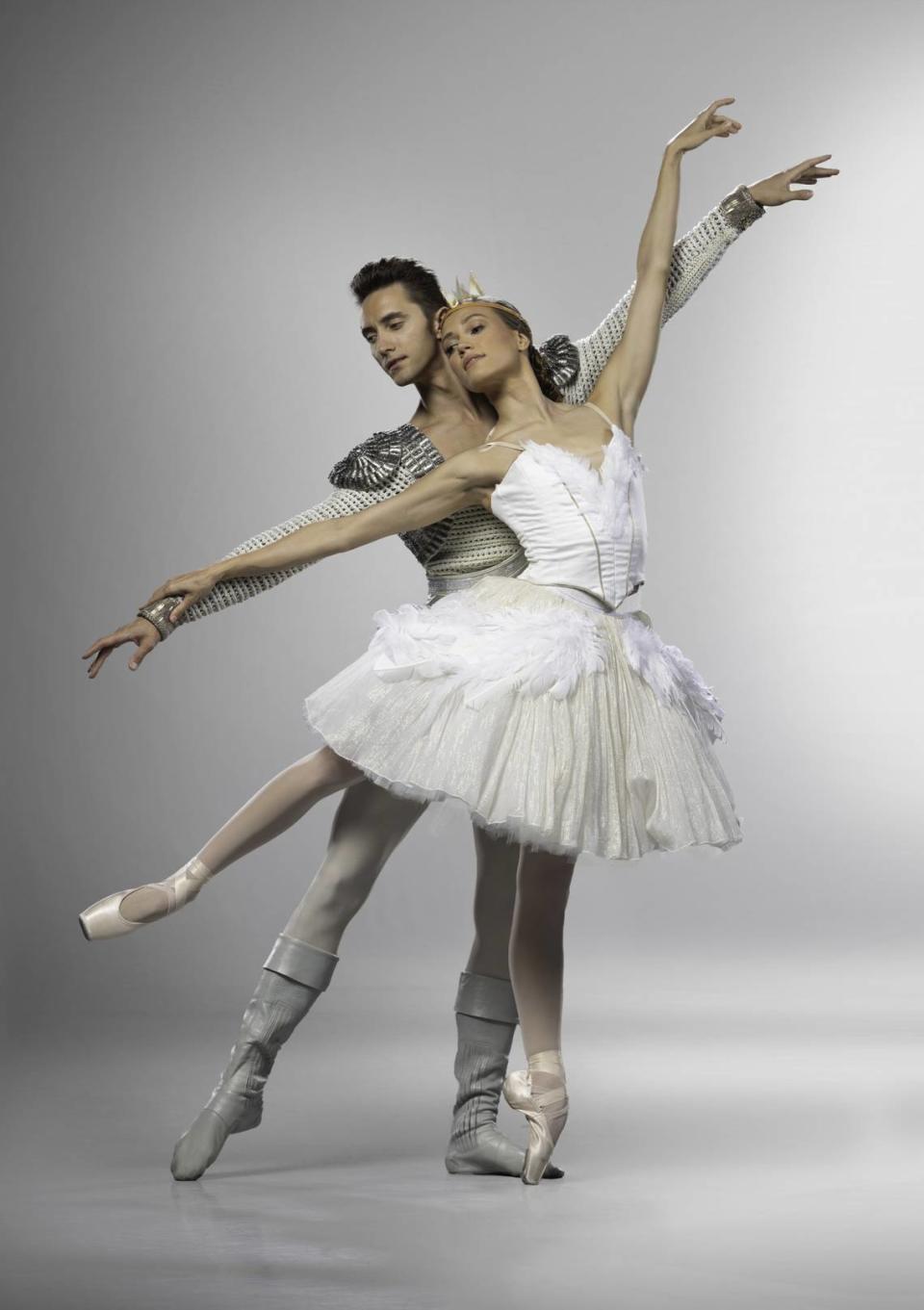 Miami City Ballet principals Stanislav Olshanskyi and Yuliia Moskalenko in the ballet “Swan Lake.” Choreography by Alexei Ratmasky.